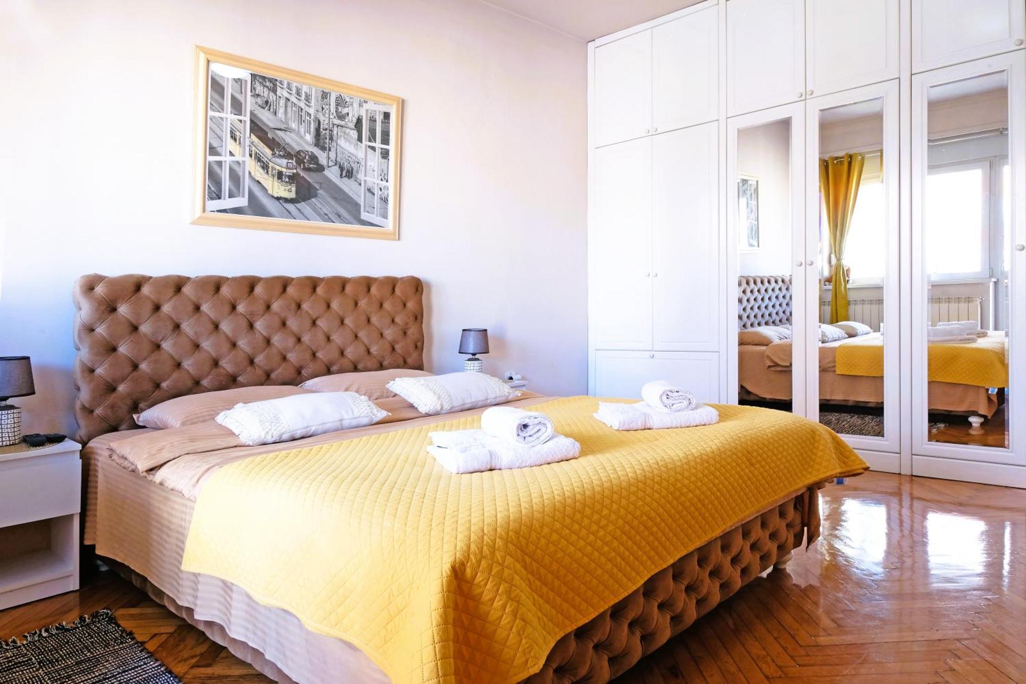 Windows City Apartment เบลเกรด ภายนอก รูปภาพ